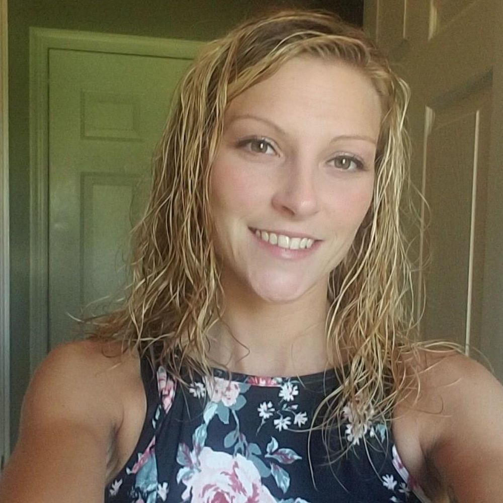 Meet your Posher, Cassandra